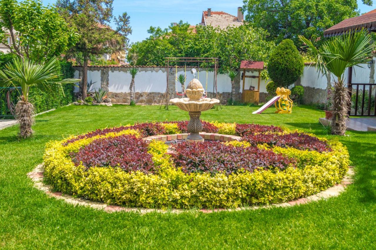 Chrystal Guest House Obzor Exteriér fotografie