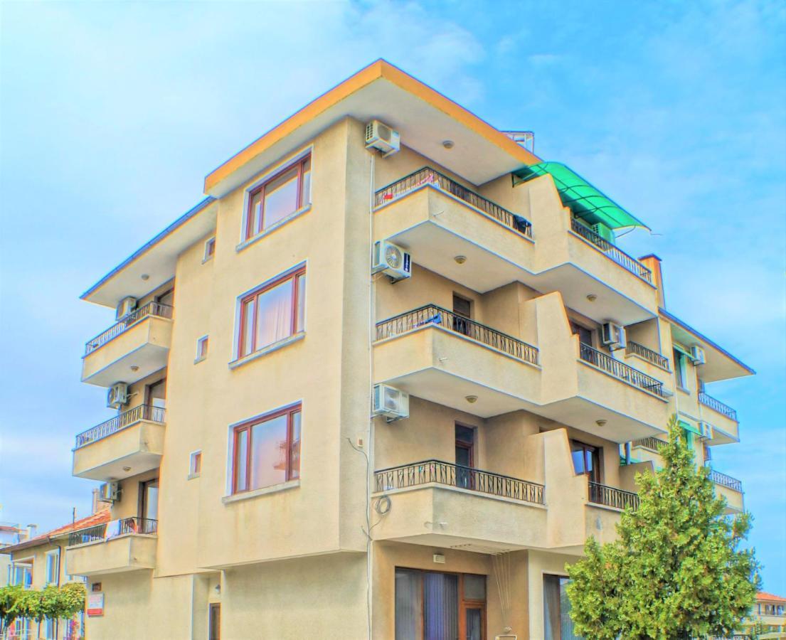 Chrystal Guest House Obzor Exteriér fotografie