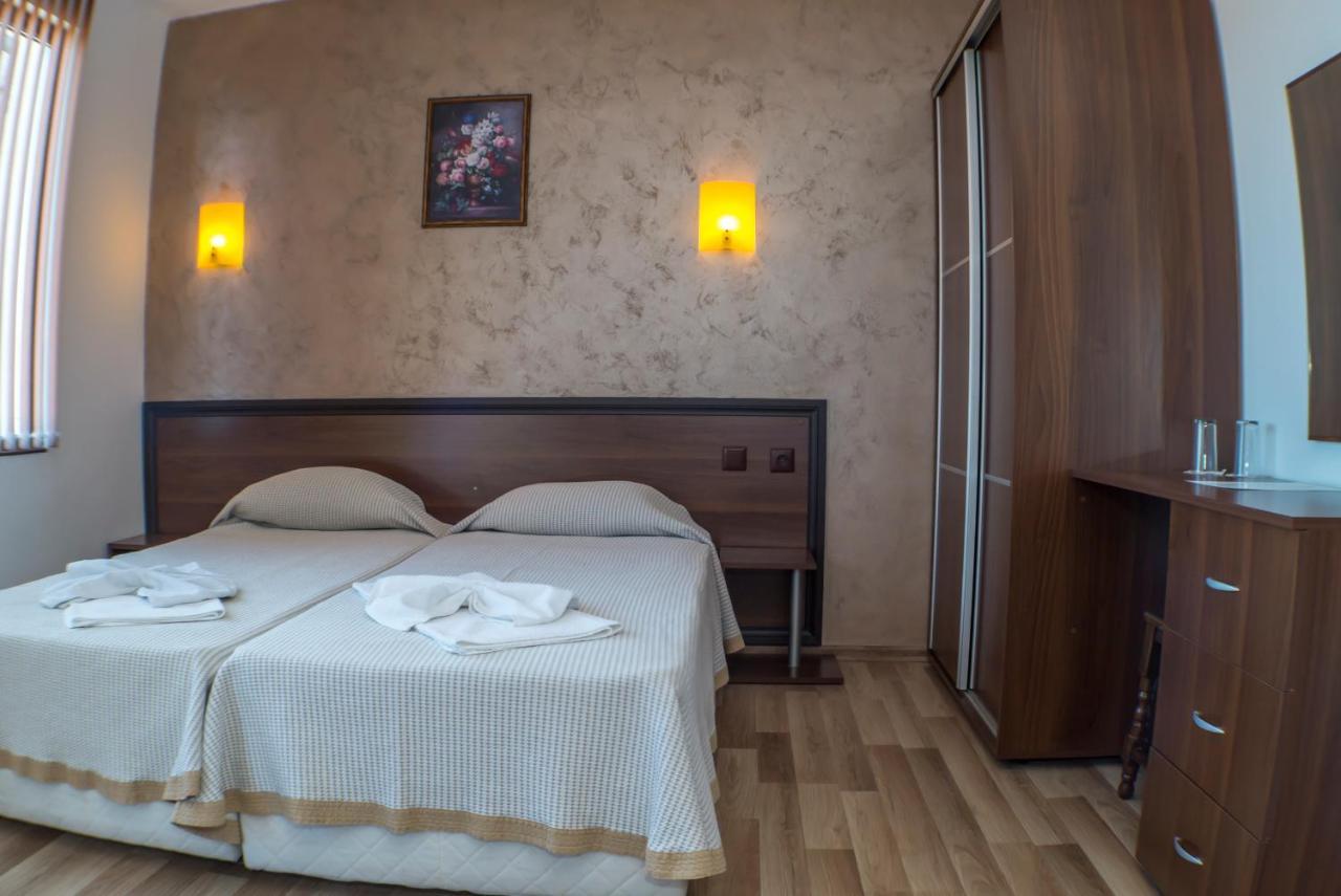 Chrystal Guest House Obzor Exteriér fotografie