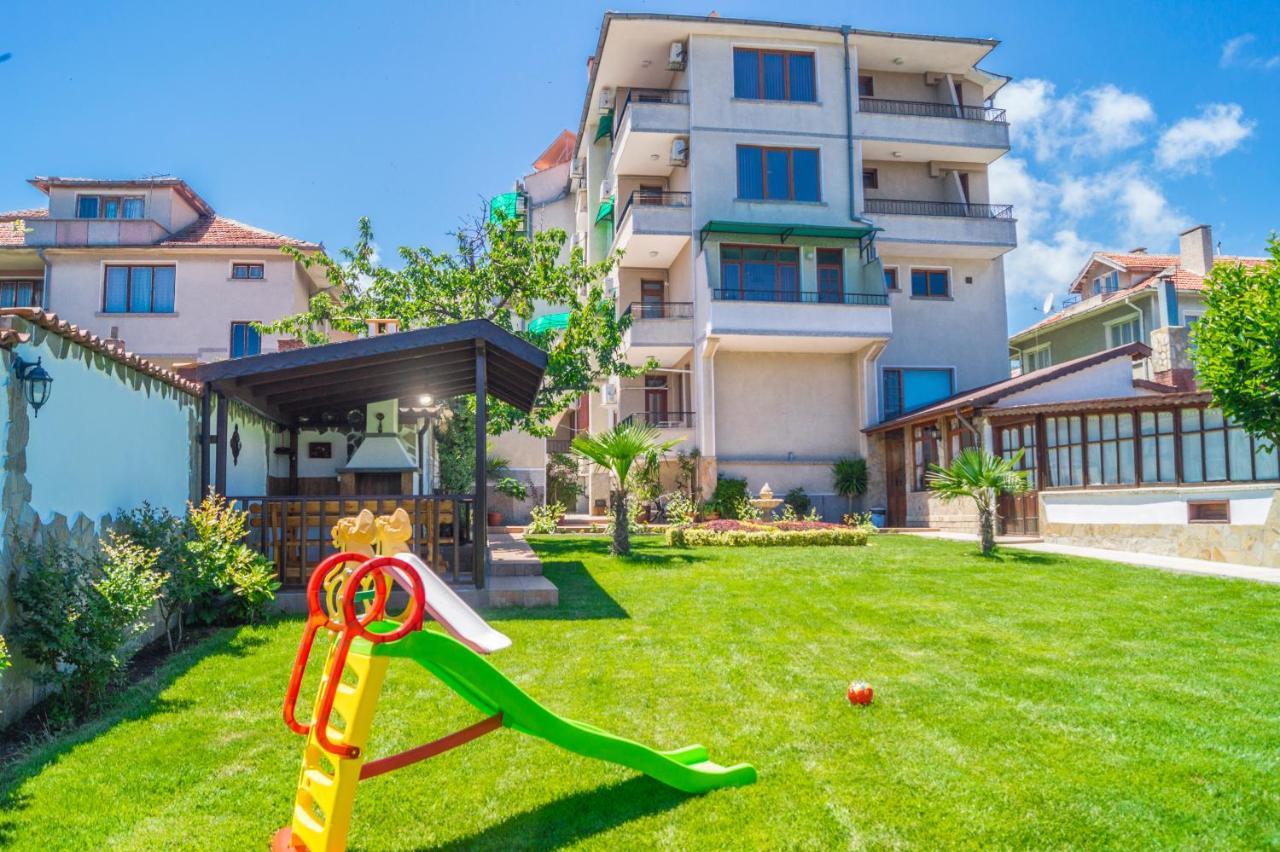 Chrystal Guest House Obzor Exteriér fotografie