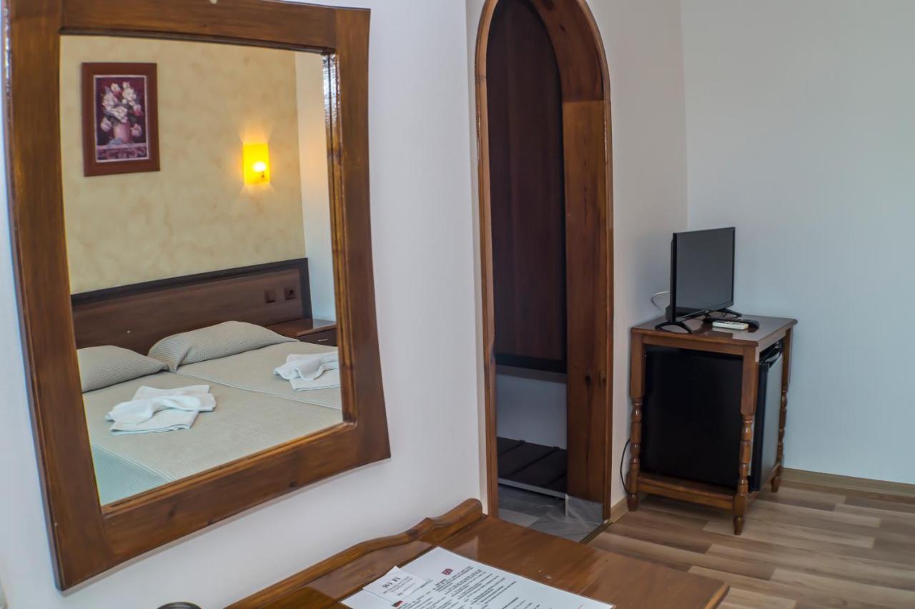 Chrystal Guest House Obzor Exteriér fotografie