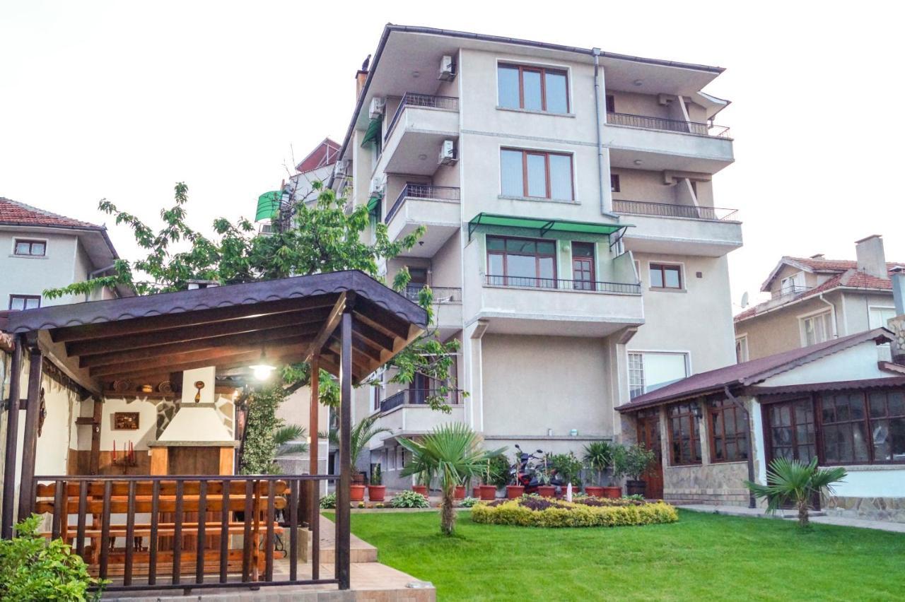 Chrystal Guest House Obzor Exteriér fotografie