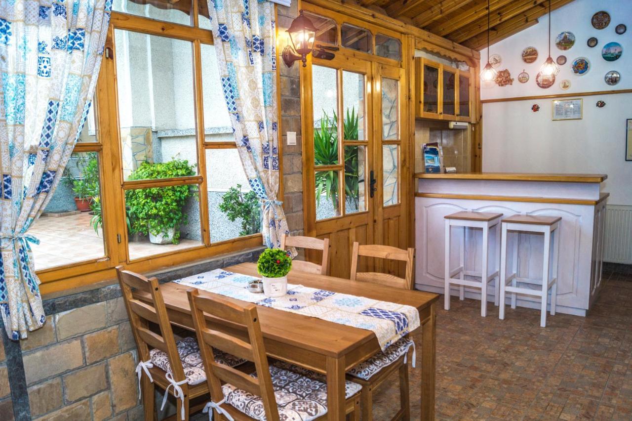 Chrystal Guest House Obzor Exteriér fotografie